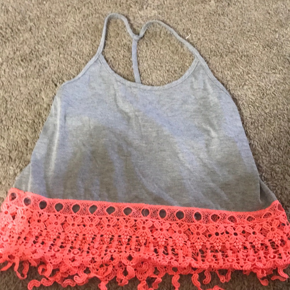 Cute top!!! - Picture 3 of 3
